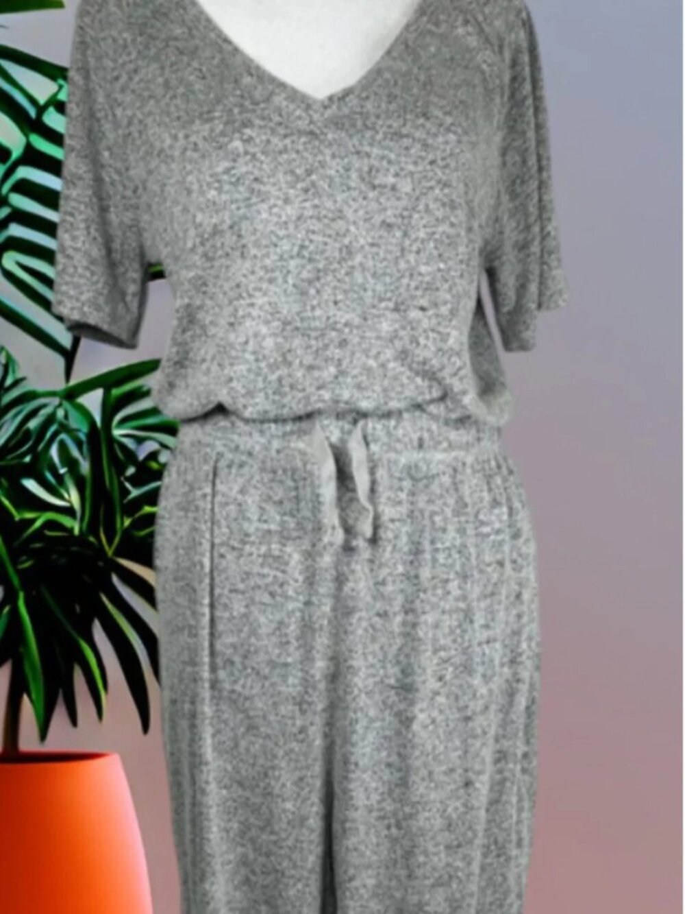 Old Navy Women's Size Small Gray Jumpsuit Outfit
